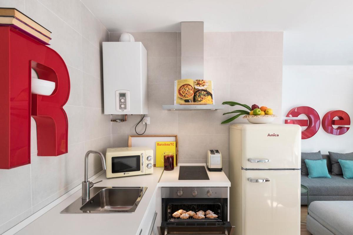 Ainb Barcelona Sants Apartments 外观 照片